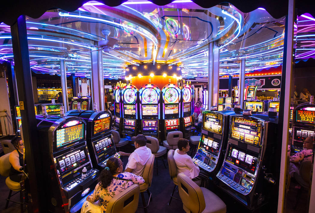 The Evolution of Online Casinos: A Digital Playground for Gaming Enthusiasts